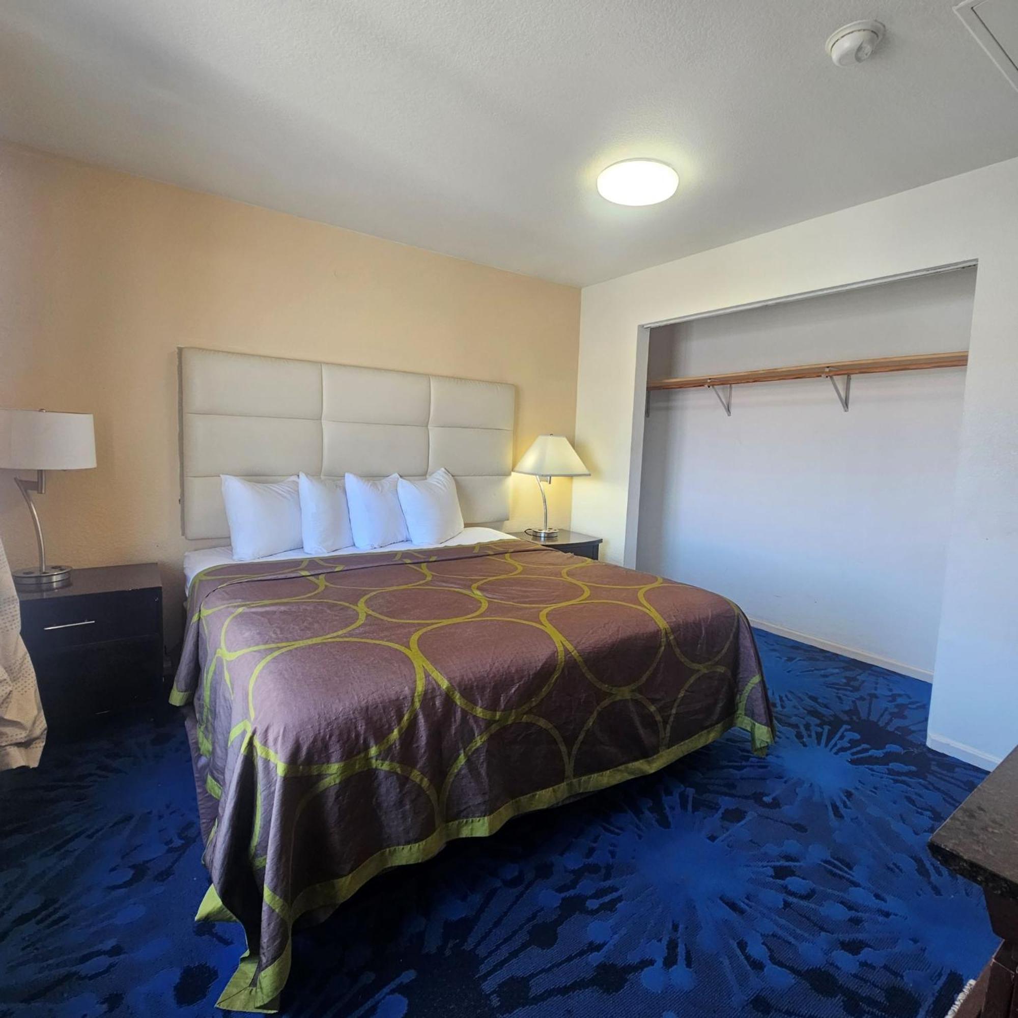 Super 8 By Wyndham Denver Central Buitenkant foto