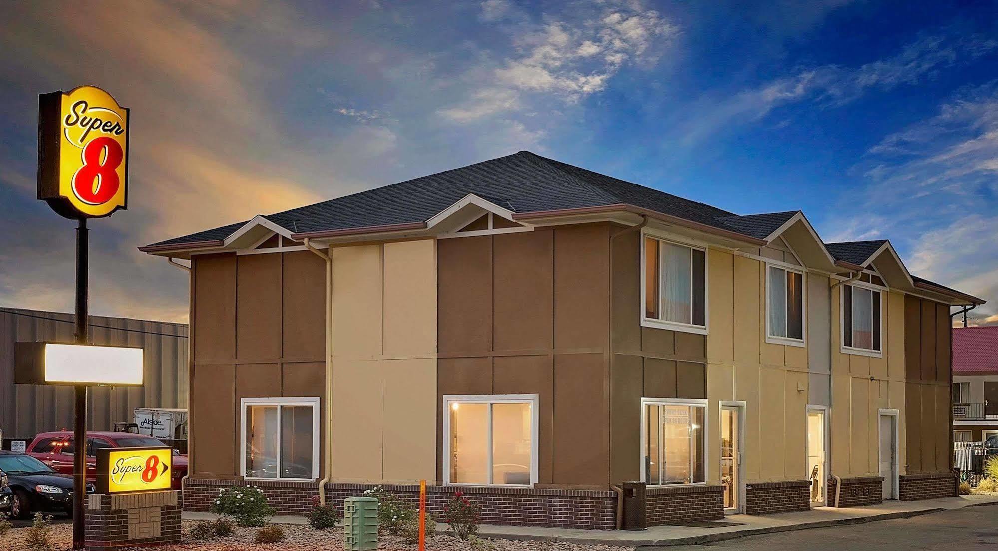 Super 8 By Wyndham Denver Central Buitenkant foto